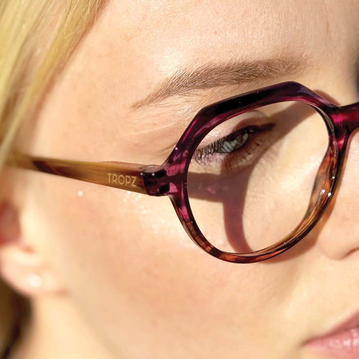 lunettes-loupe-de-lecture-tendance-originale-rose-transparent-readers-pink-K45-SUNRISE