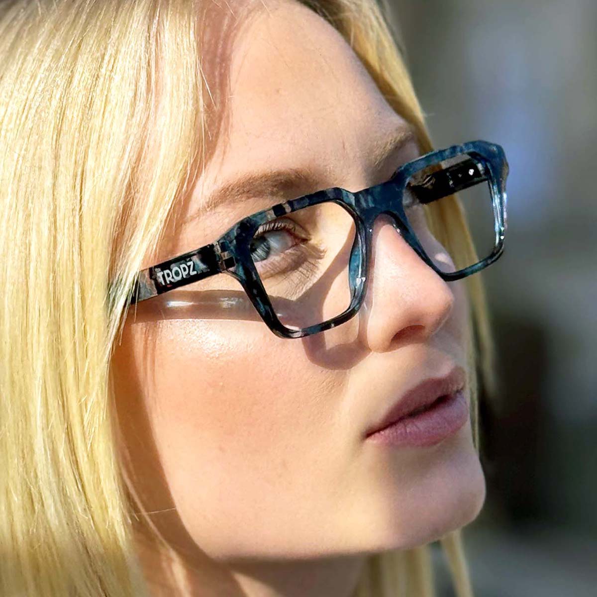 lunettes-loupe-de-lecture-unisex-rectangulaire-transparent-bleu-readers-rectangular-blue-K46-cloud