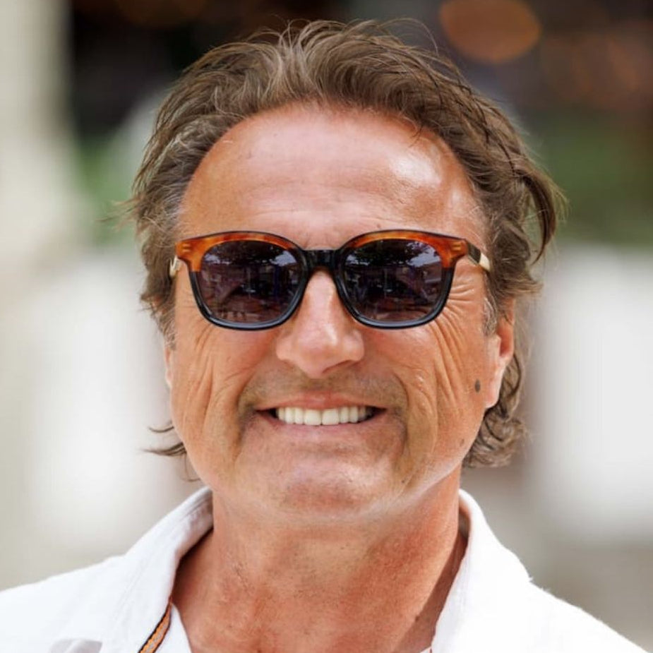 N°16 Premium Sunglasses