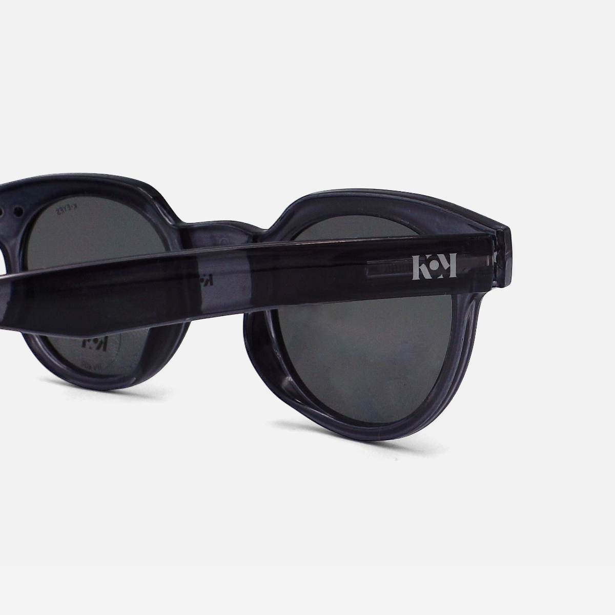 lunettes-de-soleil-homme-femme-noir-transparent-K26-SP-SMOKE.png