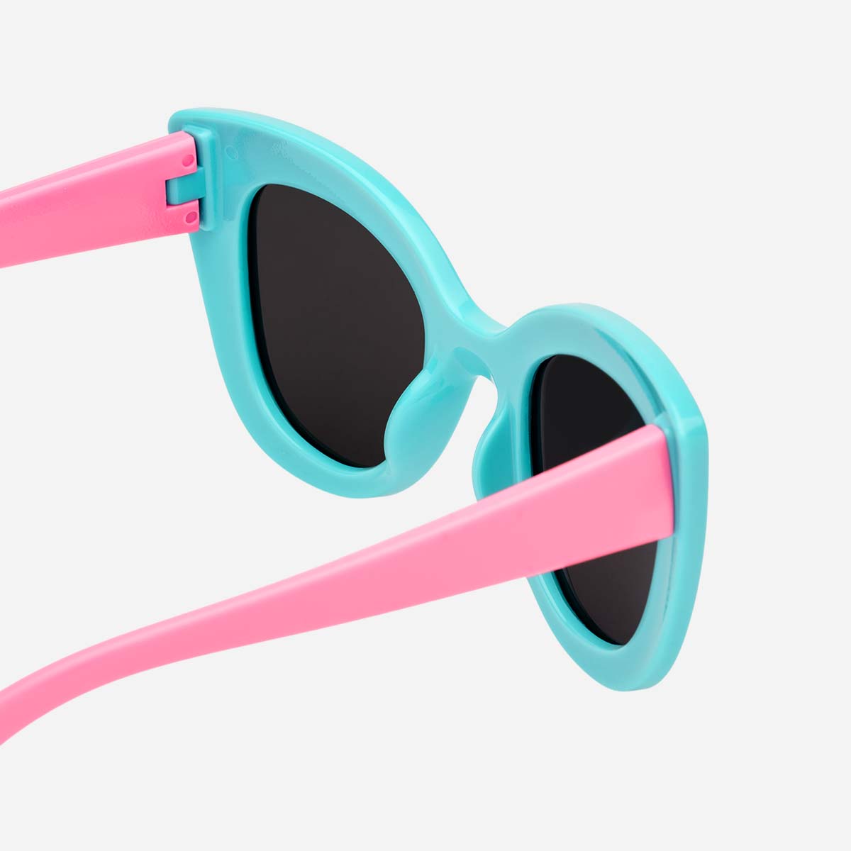 lunettes-de-soleil-fille-enfant-papillon-girly-kids-sunglasses-LEA-Lutty.jpg