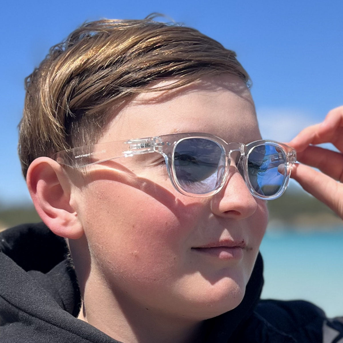 lunettes-de-soleil-protection-uv-polarisé-monture-épaisse-transparent-sunglasses-polarized-adults-teenagers-k10-sp-crystal-blu