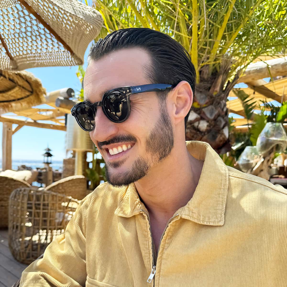lunettes-de-soleil-homme-femme-noir-transparent-K26-SP-SMOKE.png
