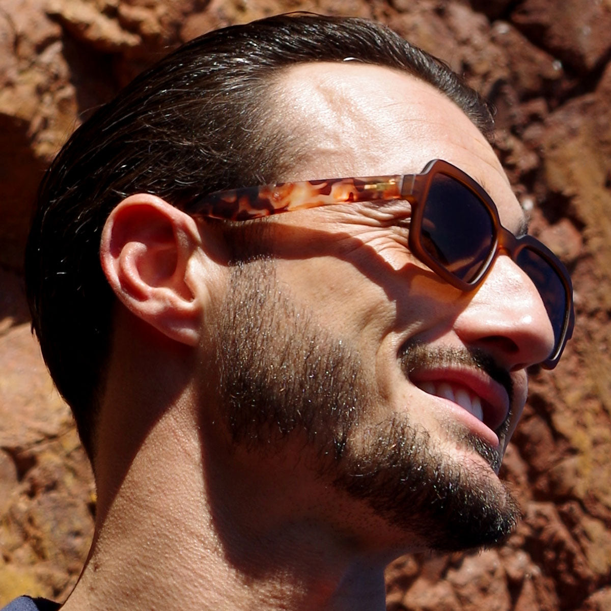 lunettes-de-soleil-mixte-protection-uv-rectangulaire-marron-sunglasses-polarized-unisex-rectangular-brown-k40-sp-cigale