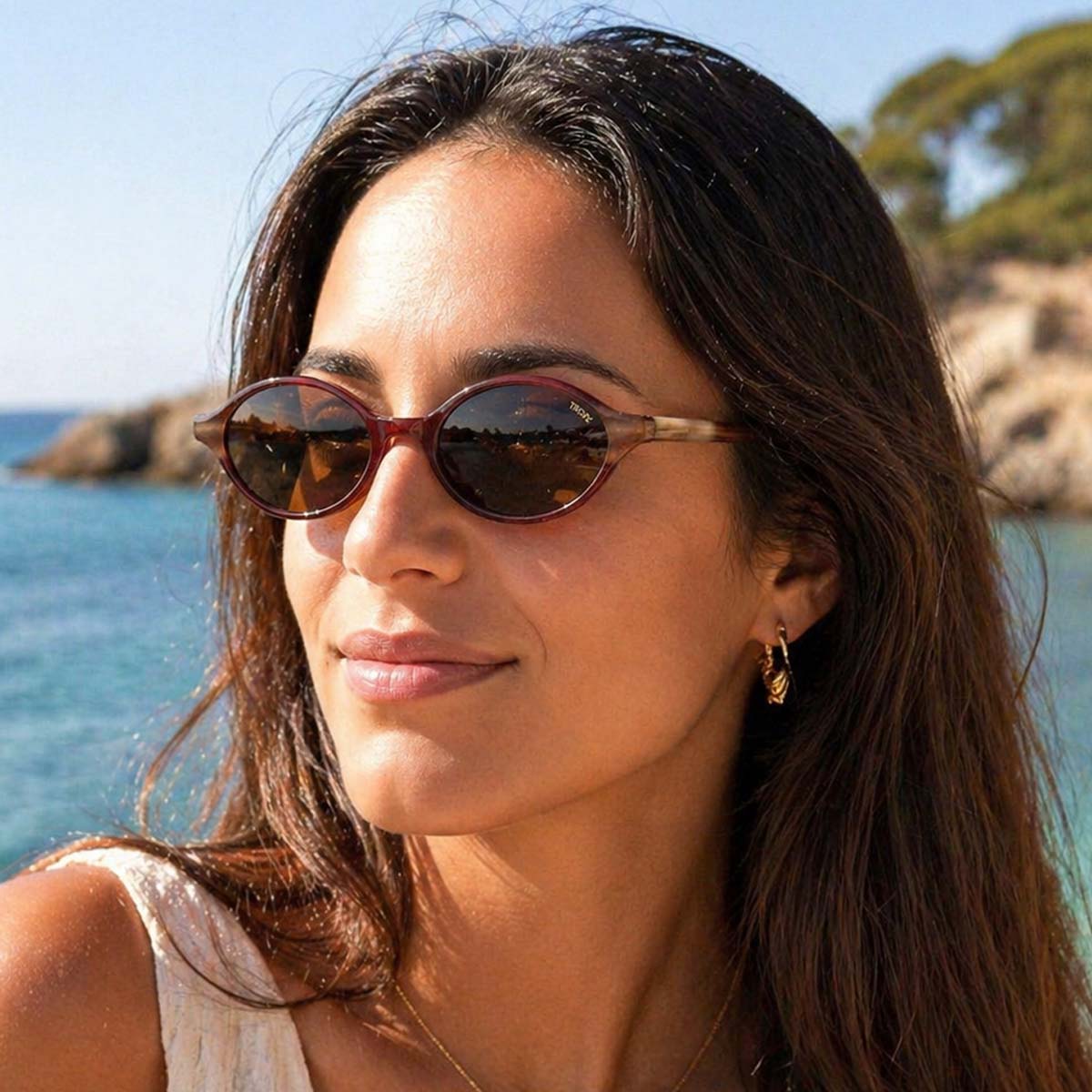 lunettes-de-soleil-femme-ovales-polarisées-design-original-sunglasses-protection-uv-style-moderne