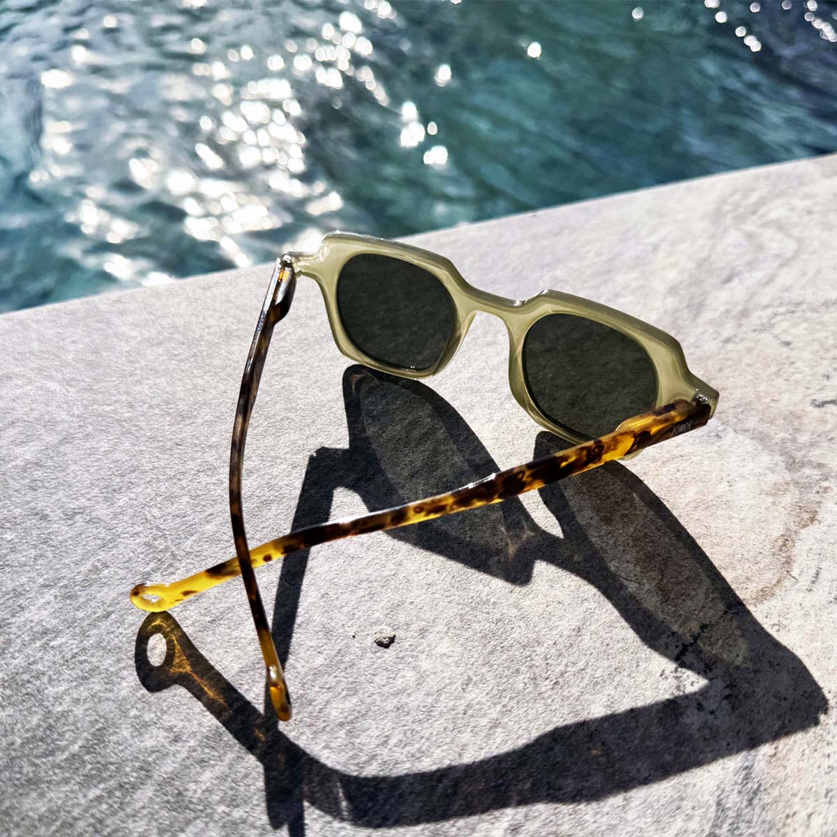 lunettes-soleil-femme-homme-polarisé-carré-fine-kaki-unisex-sunglasses-square-thin-blu-K29-sp-jade