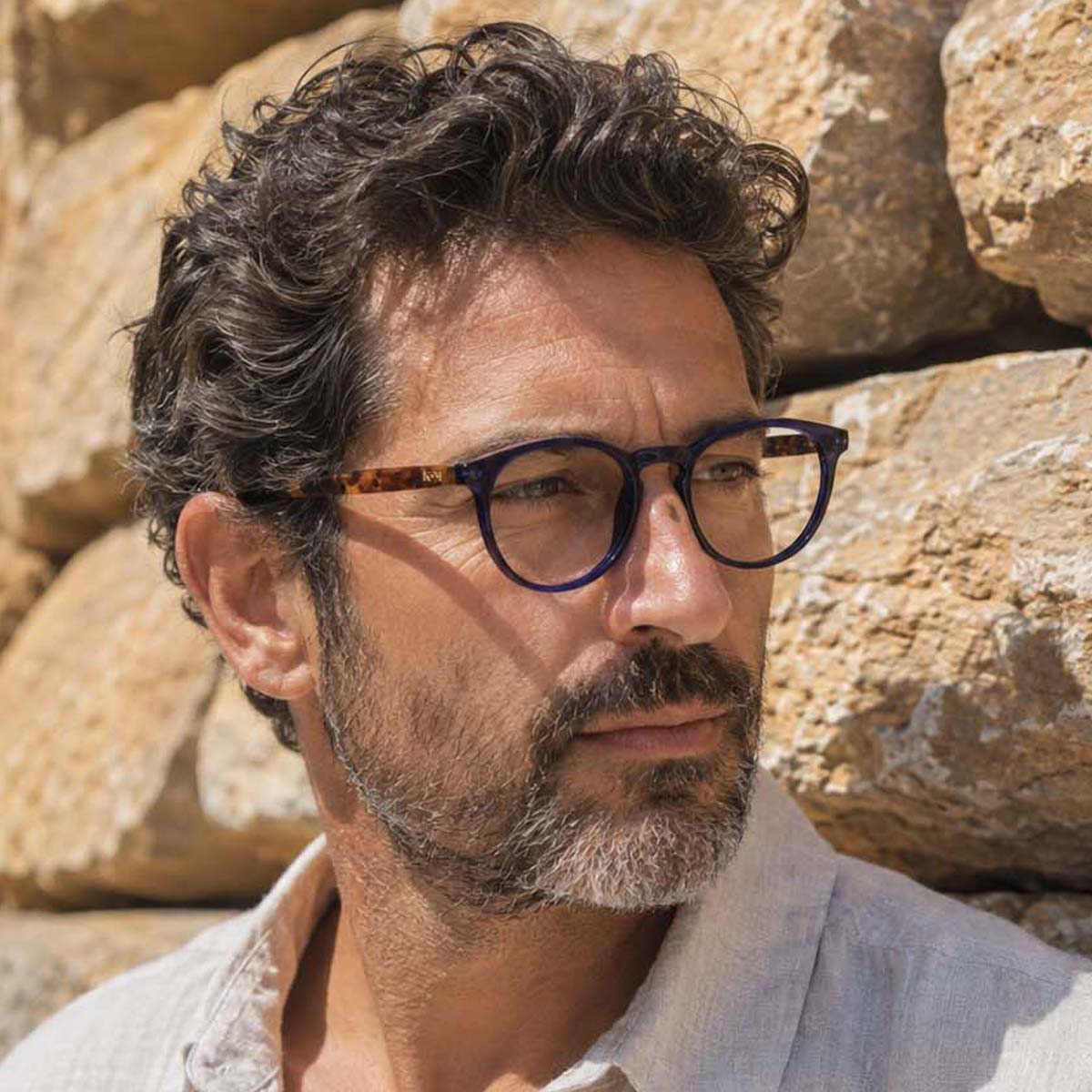 lunettes-de-lecture-monture-fine-modele-mixte-bleu-ecaille-K20