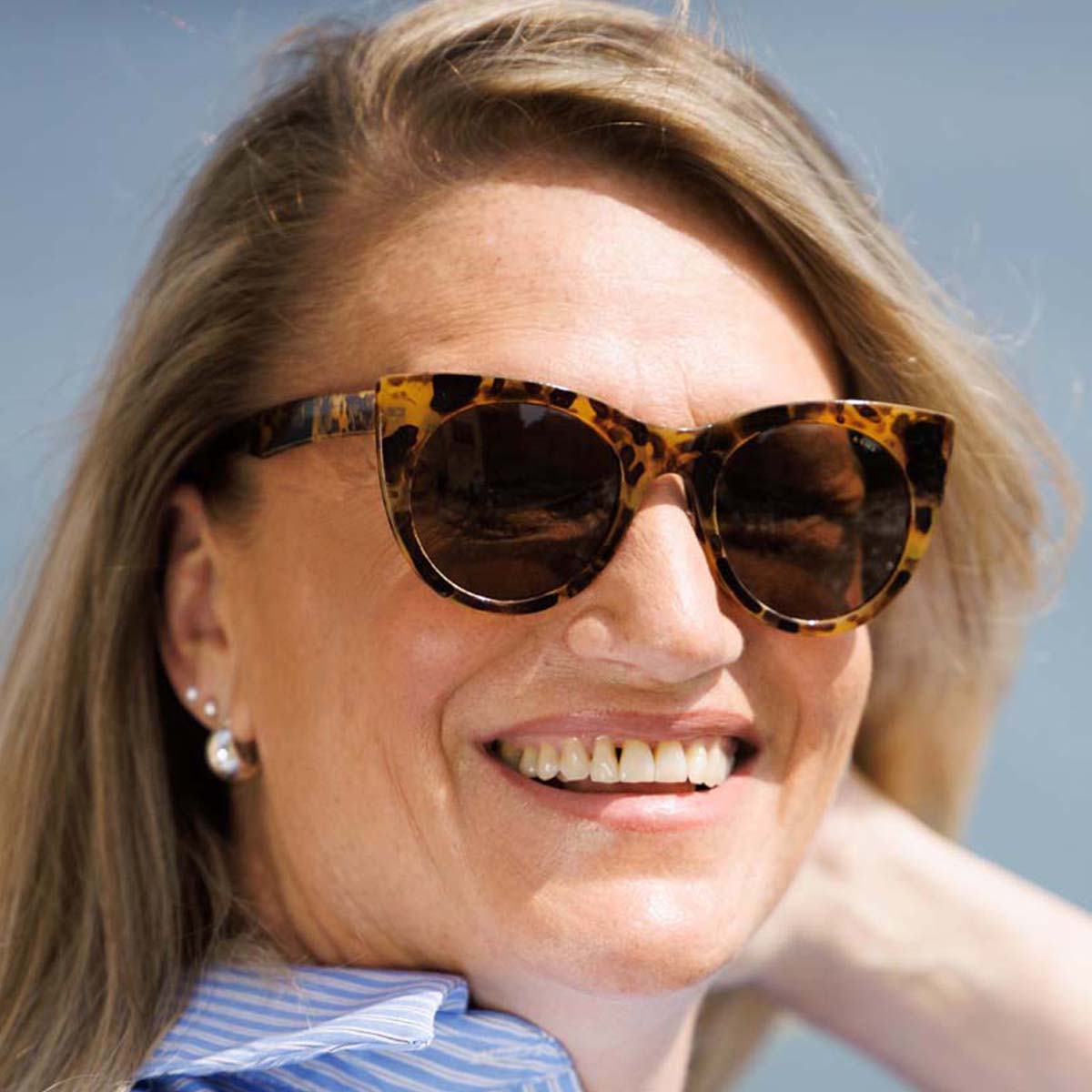 lunettes-de-soleil-femme-papillon-protection-uv-butterfly-women-sunglasses-polarised-K38-SP-BRONZITE