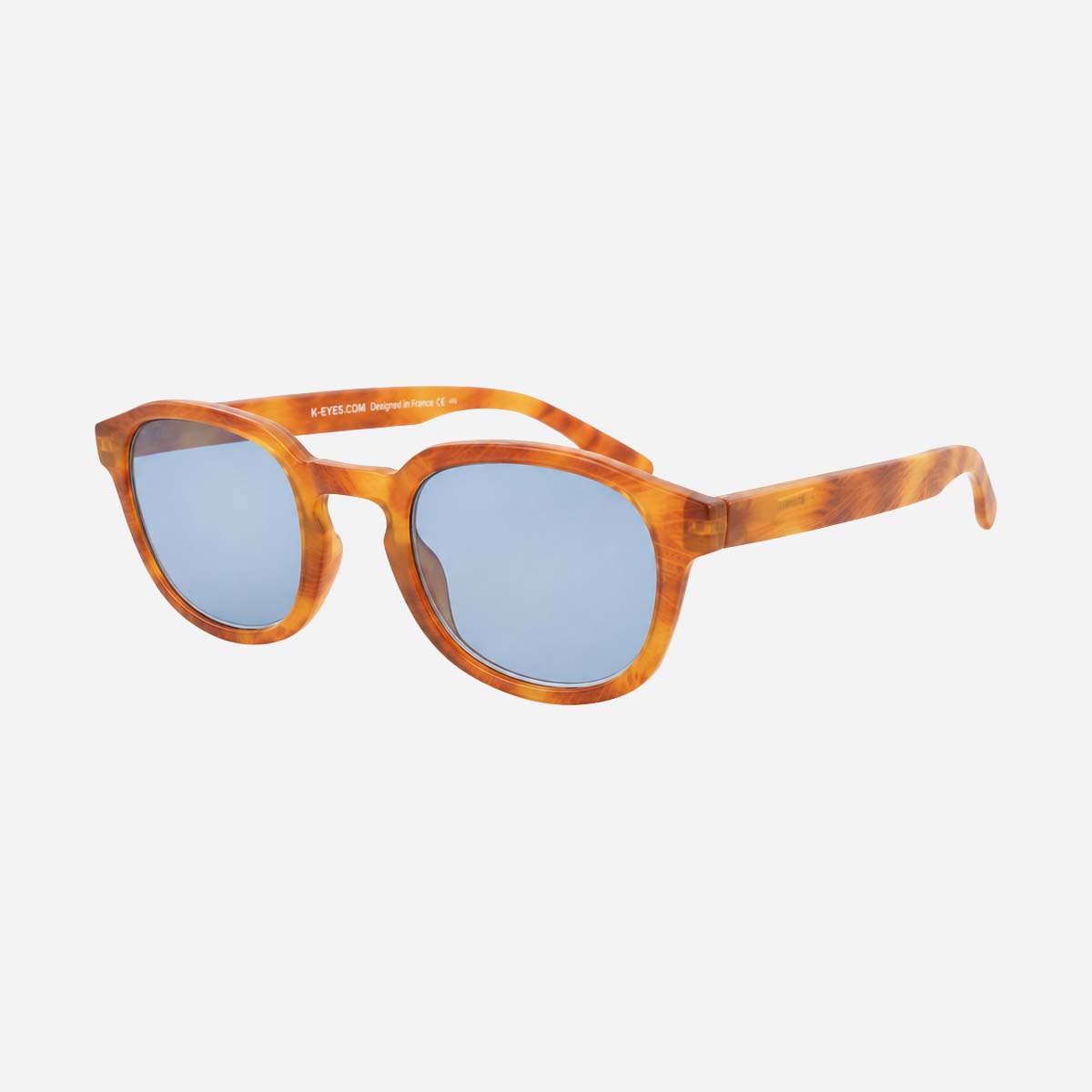 Lunettes de lecture solaires mixtes pour presbytie, avec verres teintés et protection solaire catégorie 2.
Unisex sun reading glasses for presbyopia with tinted lenses and Category 2 sun protection.